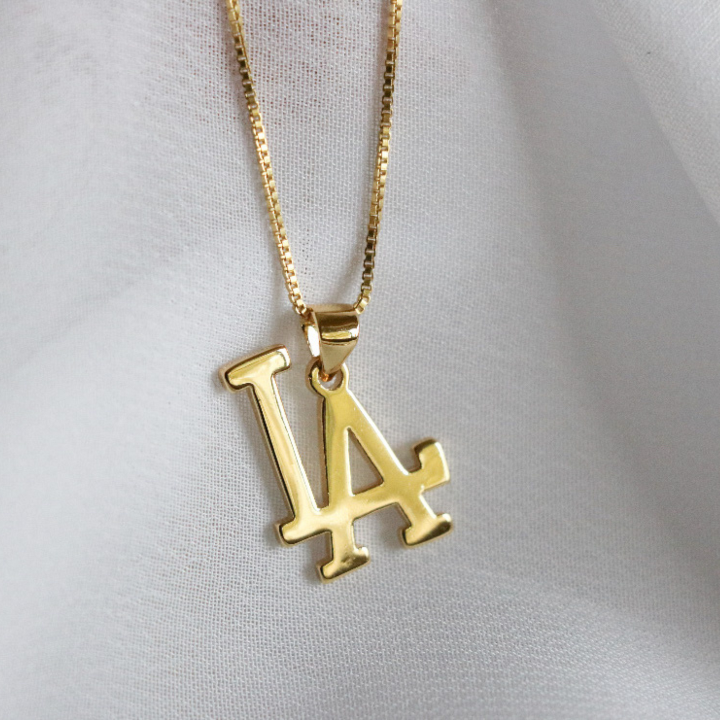 The LA Necklace