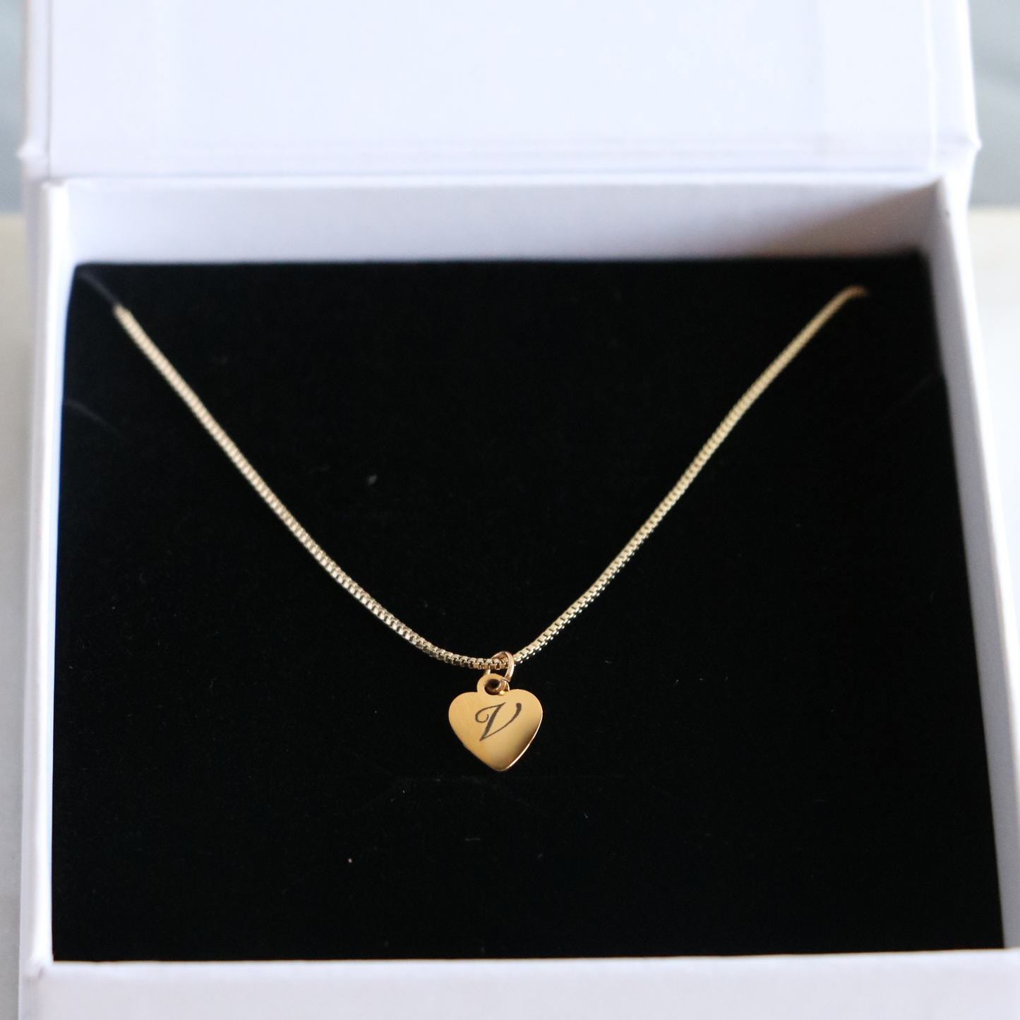 Engravable Dainty Heart Necklace