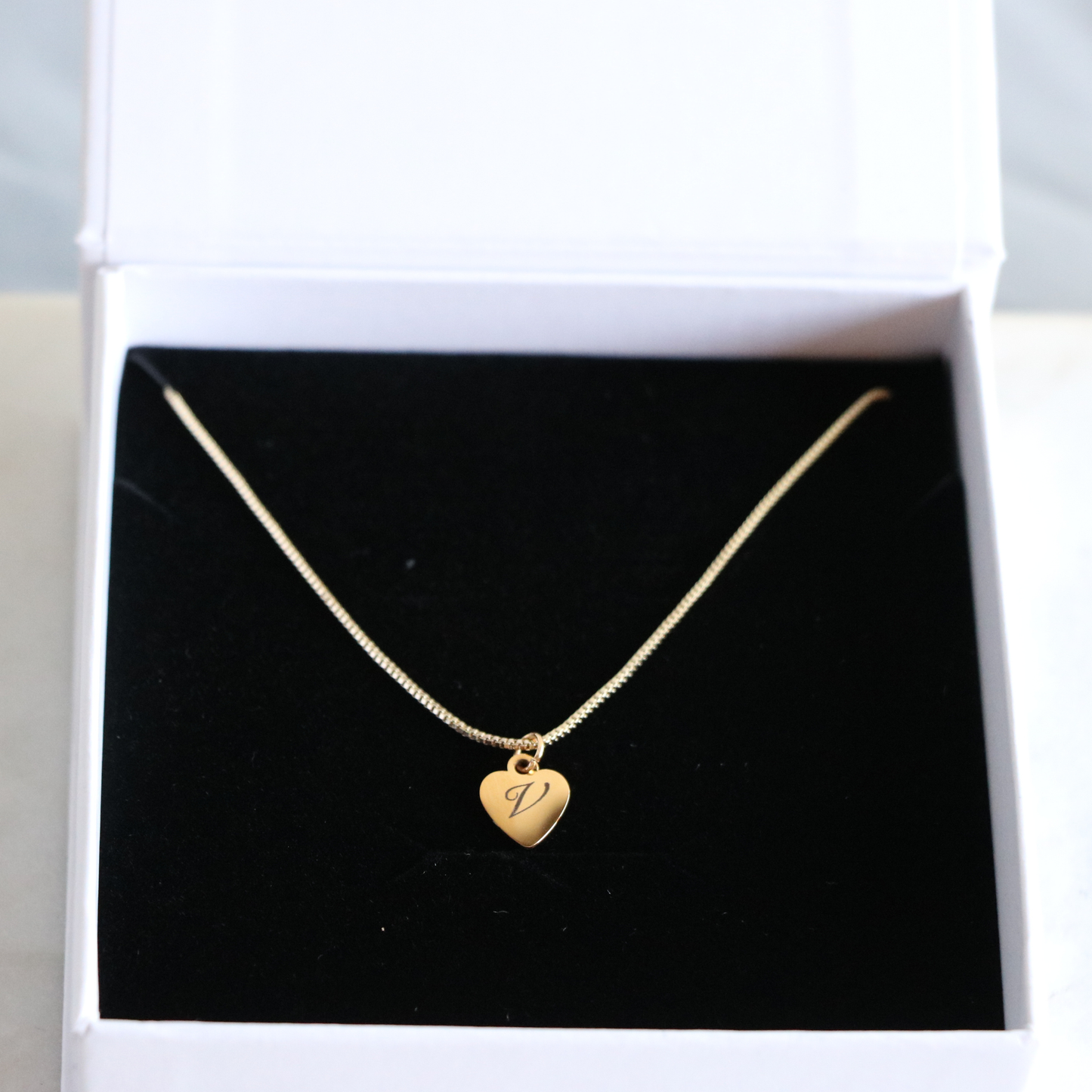 Engravable Dainty Heart Necklace